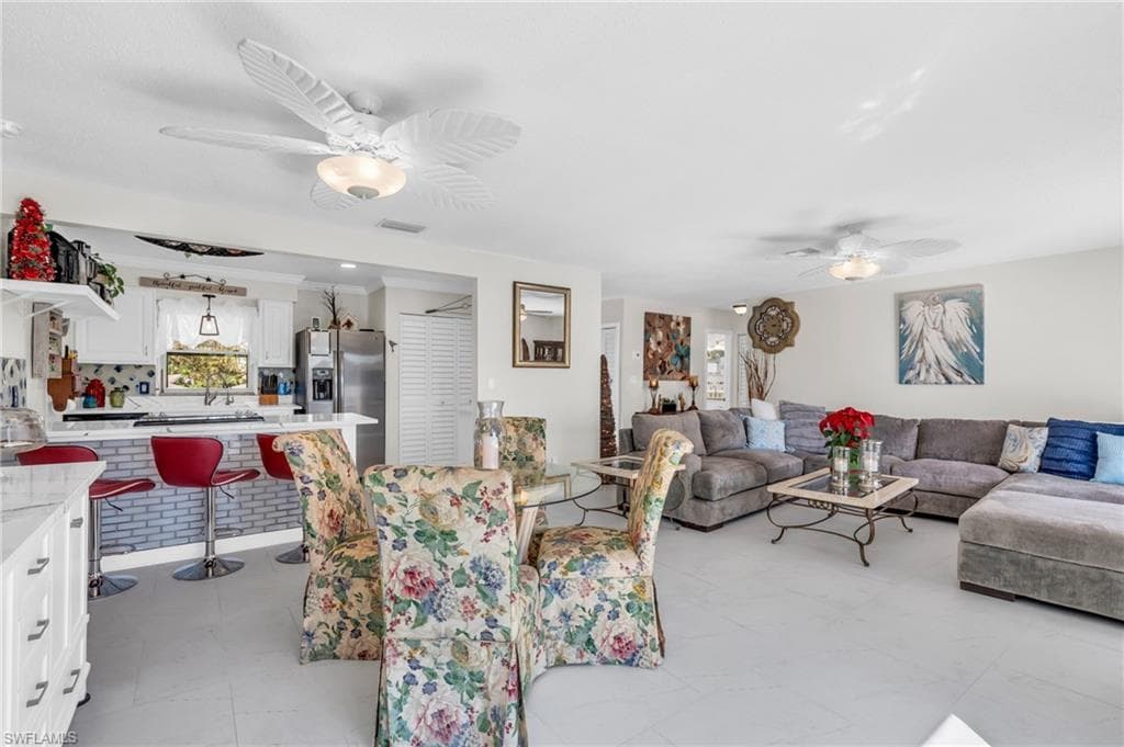 4251 Island Cir 3, Fort Myers, FL 33919-7