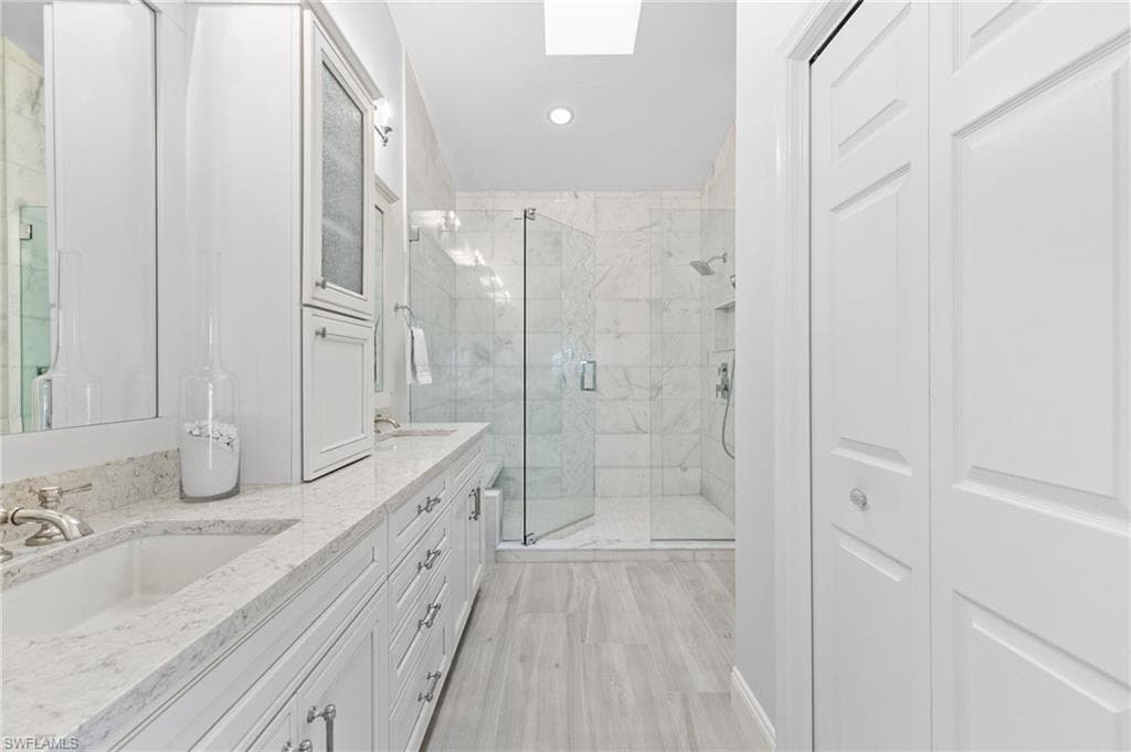 160 Barefoot Cir 38, Bonita Springs, FL 34134-23