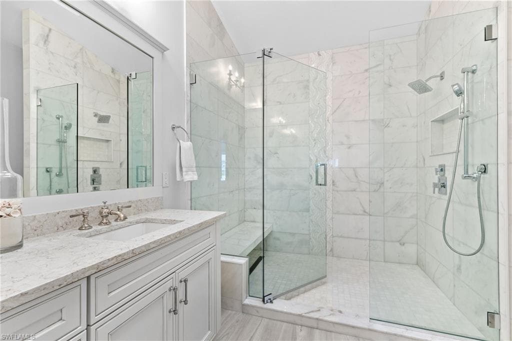 160 Barefoot Cir 38, Bonita Springs, FL 34134-24