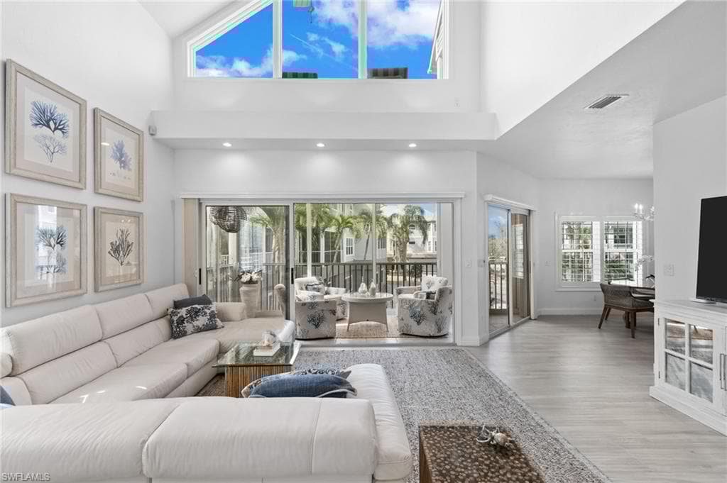 160 Barefoot Cir 38, Bonita Springs, FL 34134-3
