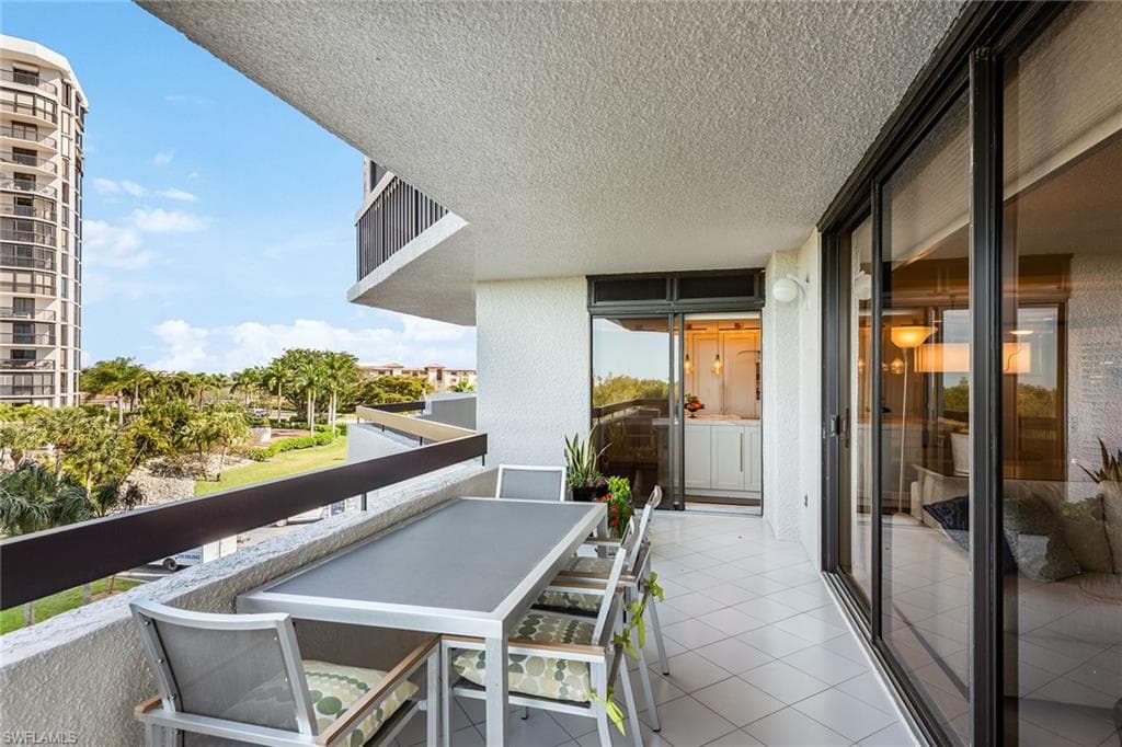 6001 Pelican Bay Blvd 204, Naples, FL 34108-29