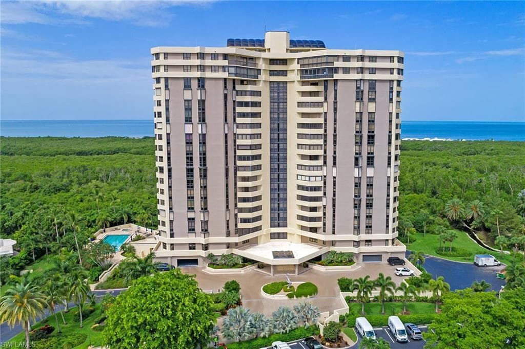 6001 Pelican Bay Blvd 204, Naples, FL 34108-30