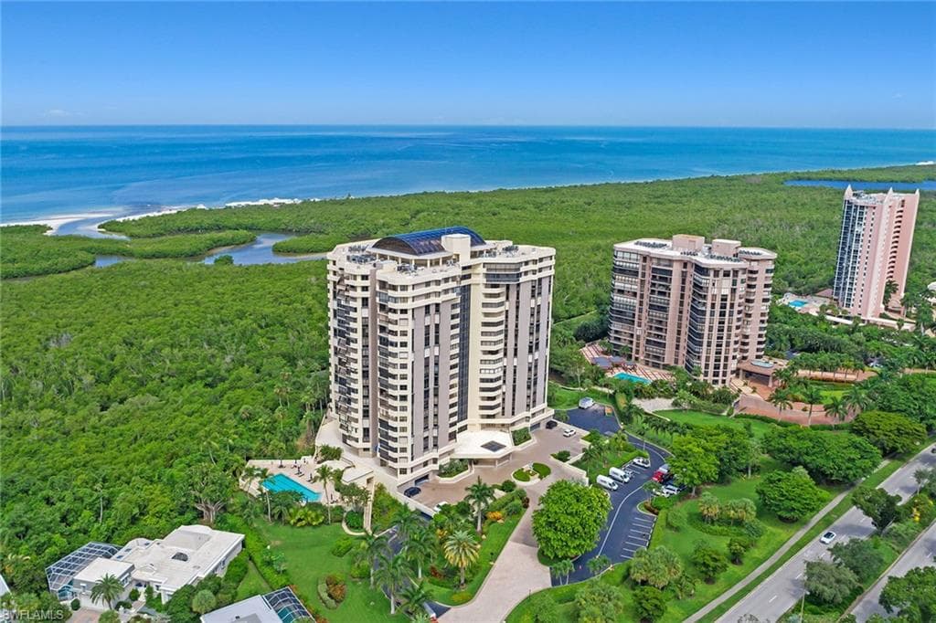 6001 Pelican Bay Blvd 204, Naples, FL 34108-33