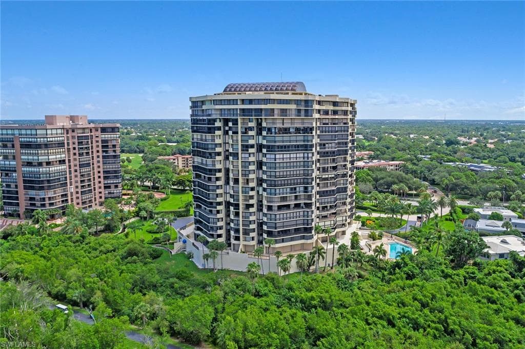 6001 Pelican Bay Blvd 204, Naples, FL 34108-36