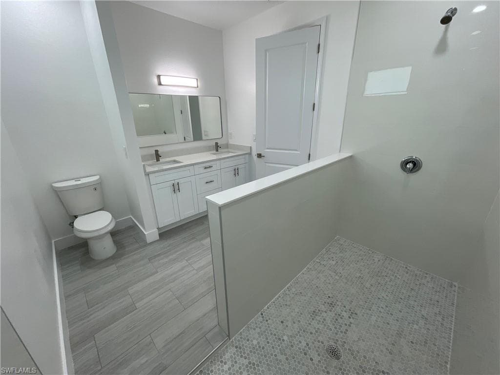 818 Chemstrand St E, Lehigh Acres, FL 33974-11