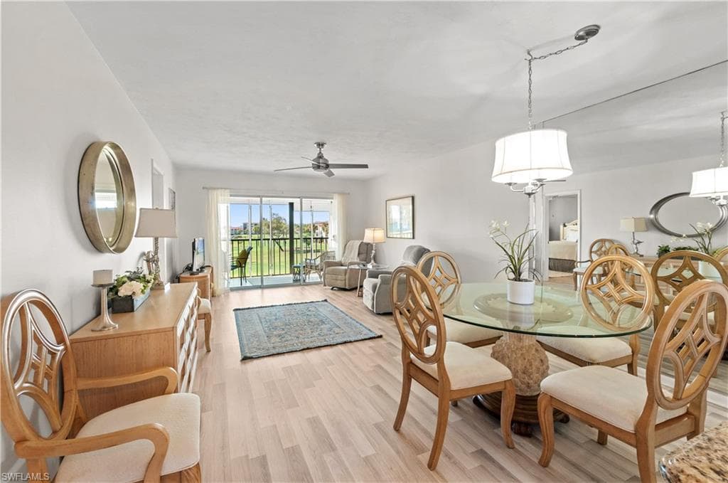 21 High Point Cir E 308, Naples, FL 34103-9