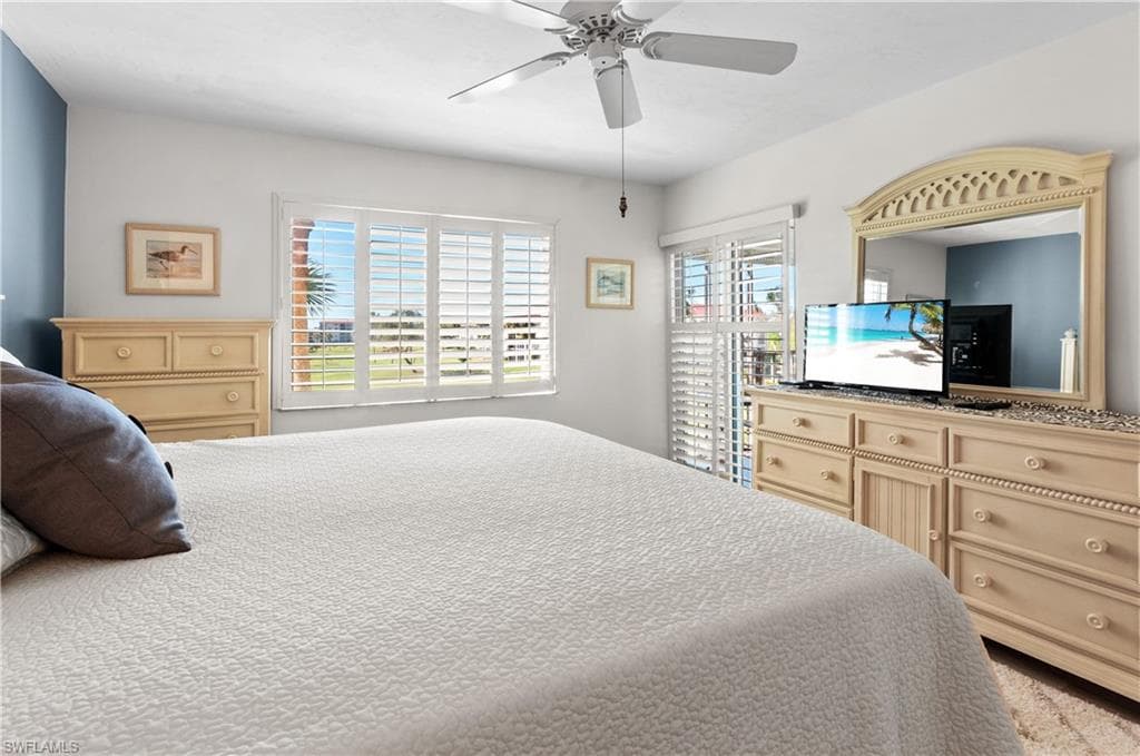 21 High Point Cir E 308, Naples, FL 34103-19