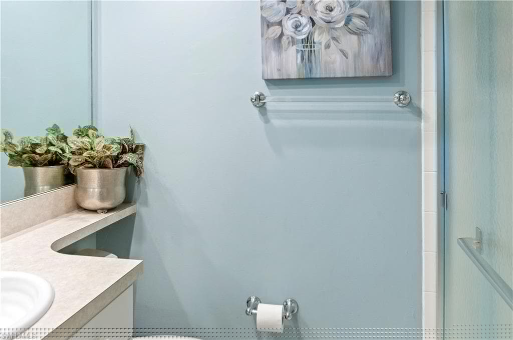 21 High Point Cir E 308, Naples, FL 34103-22