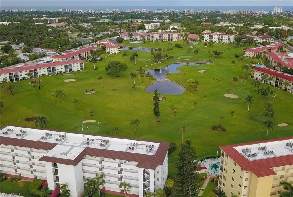 21 High Point Cir E 308, Naples, FL 34103-31