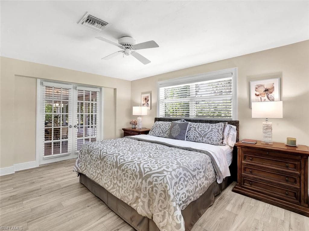 79 Burning Tree Dr, Naples, FL 34105-12