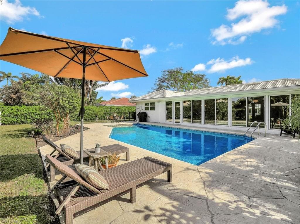 79 Burning Tree Dr, Naples, FL 34105-22