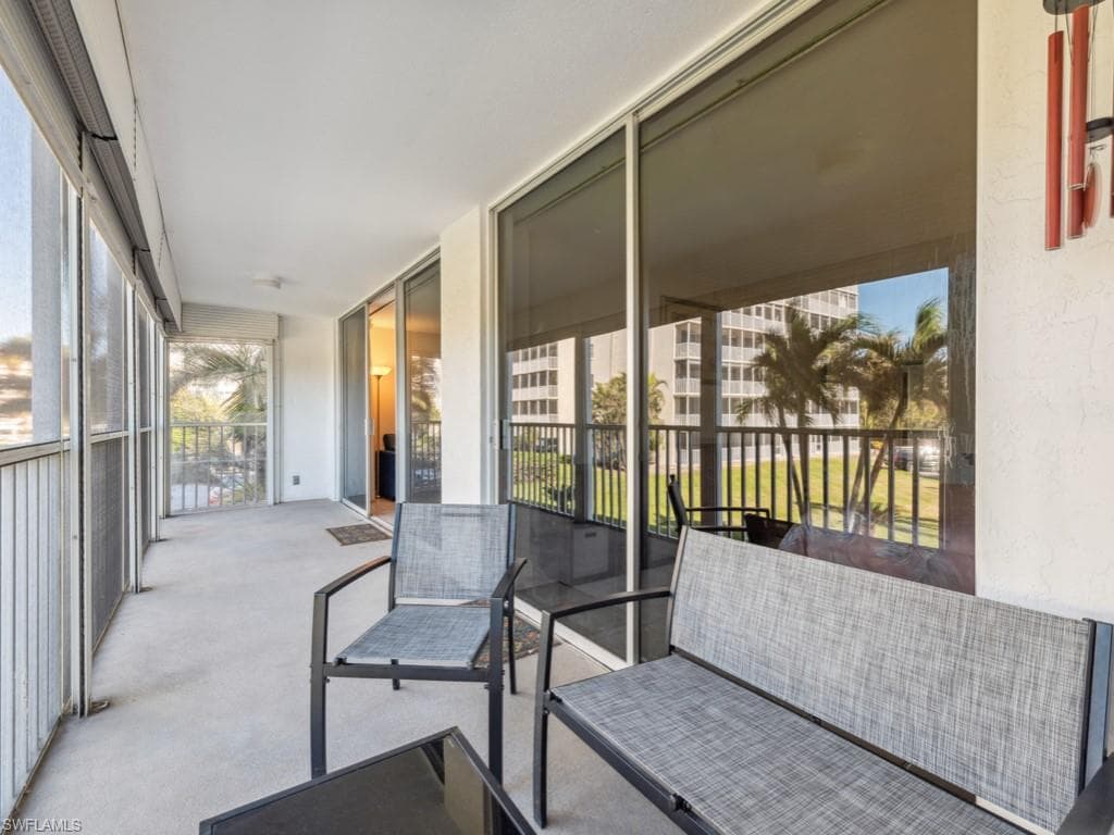 3 Bluebill Ave 206, Naples, FL 34108-13
