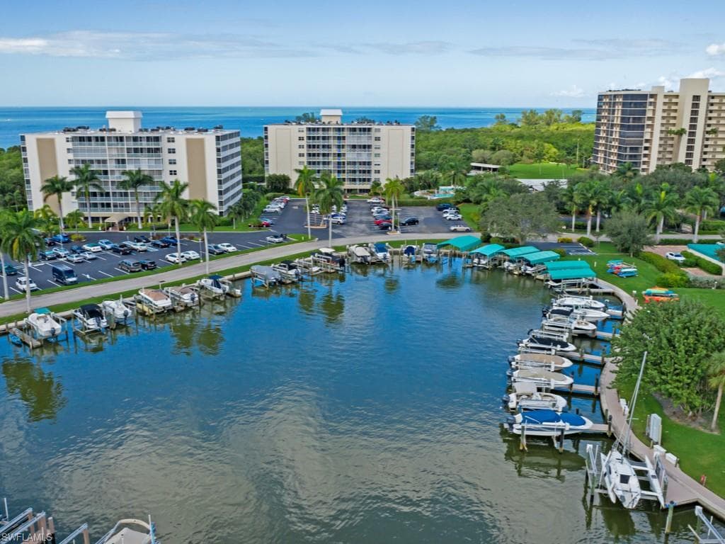 3 Bluebill Ave 206, Naples, FL 34108-2