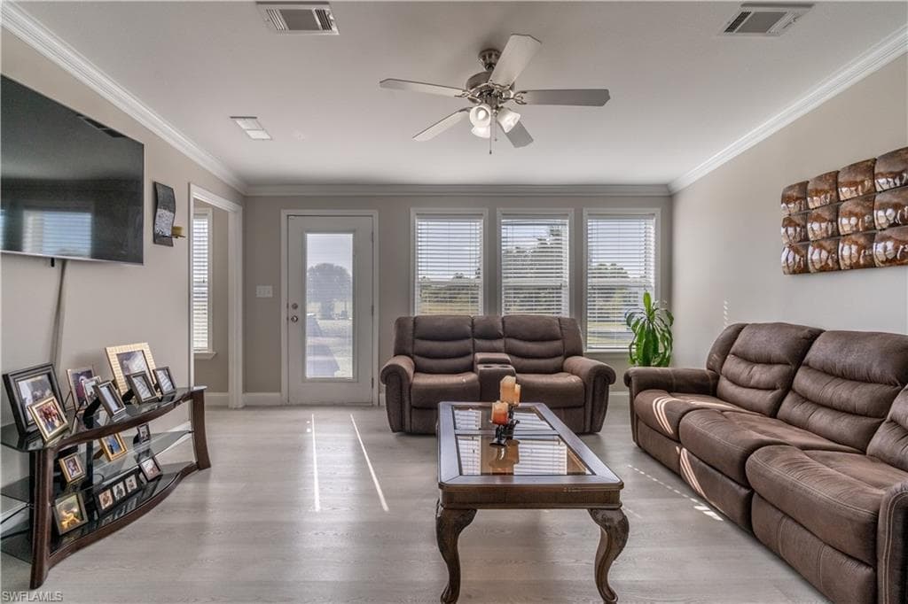 4008 24th Ave NE, Naples, FL 34120-19