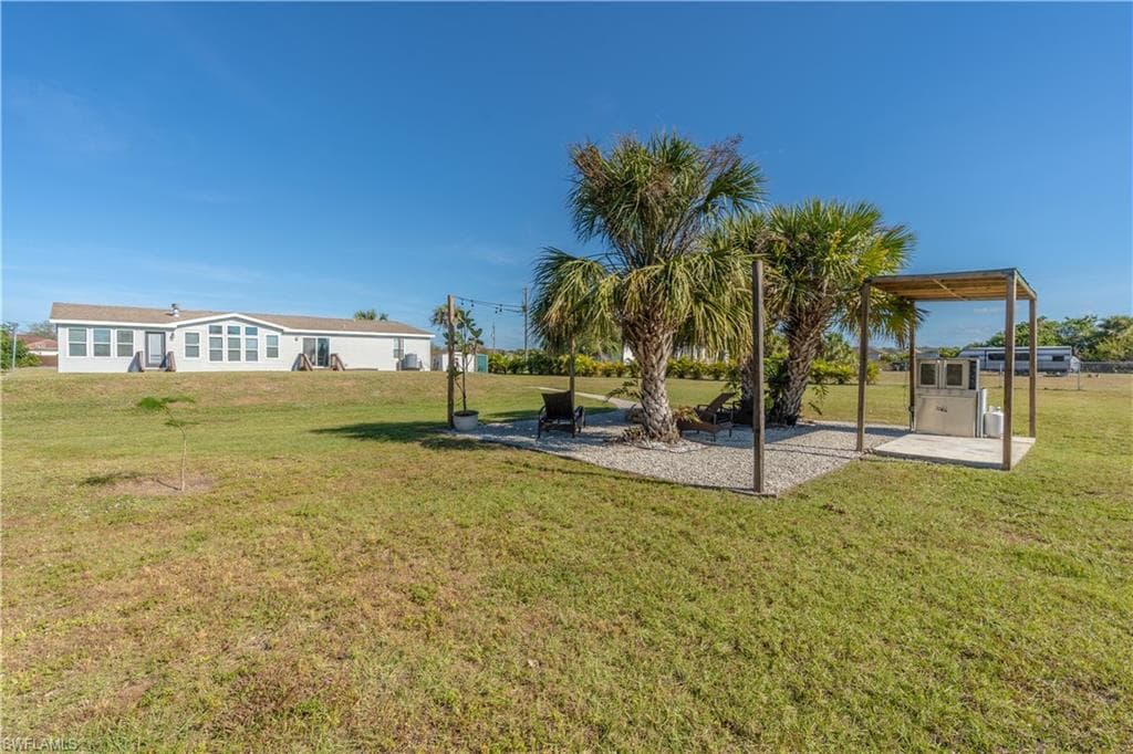 4008 24th Ave NE, Naples, FL 34120-38