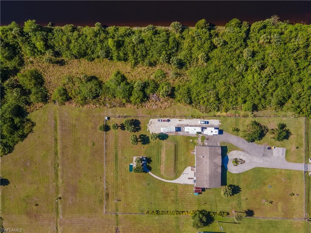 4008 24th Ave NE, Naples, FL 34120-43