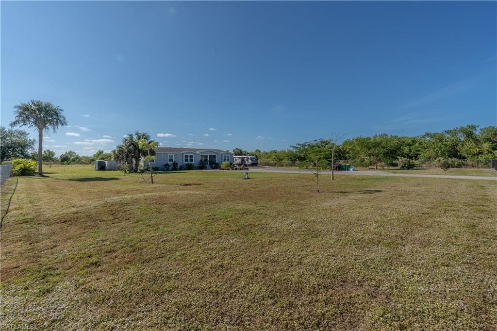 4008 24th Ave NE, Naples, FL 34120-48