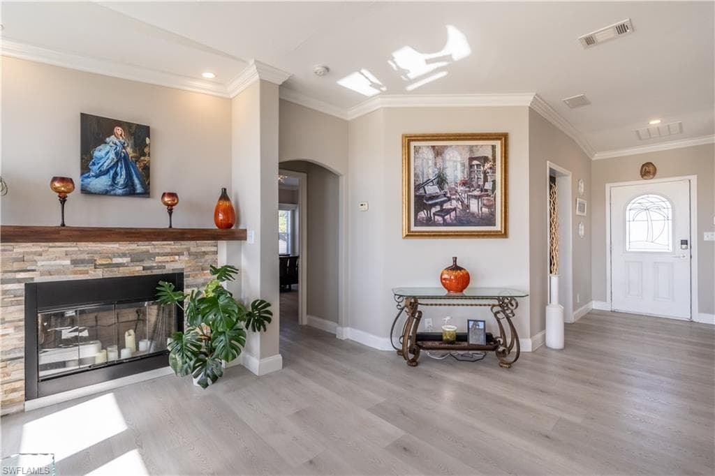 4008 24th Ave NE, Naples, FL 34120-5