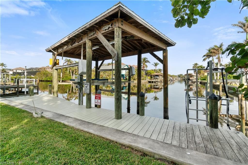4896 Esplanade St, Bonita Springs, FL 34134-21