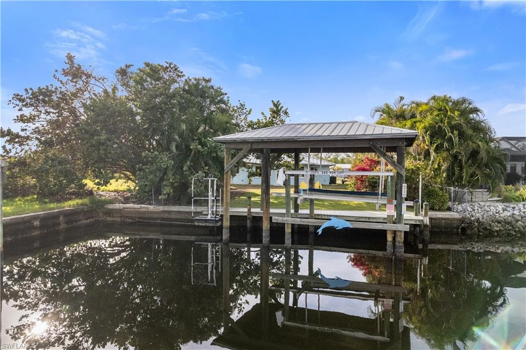 4896 Esplanade St, Bonita Springs, FL 34134-25