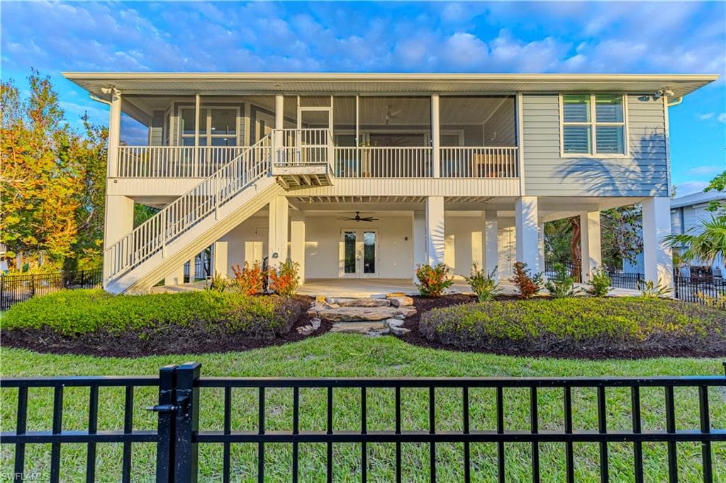 2479 Harbour Ln, Sanibel, Fl 33957-4