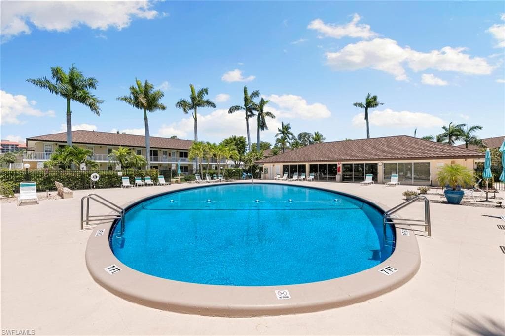 167 Collier Blvd D5, Marco Island, FL 34145-39