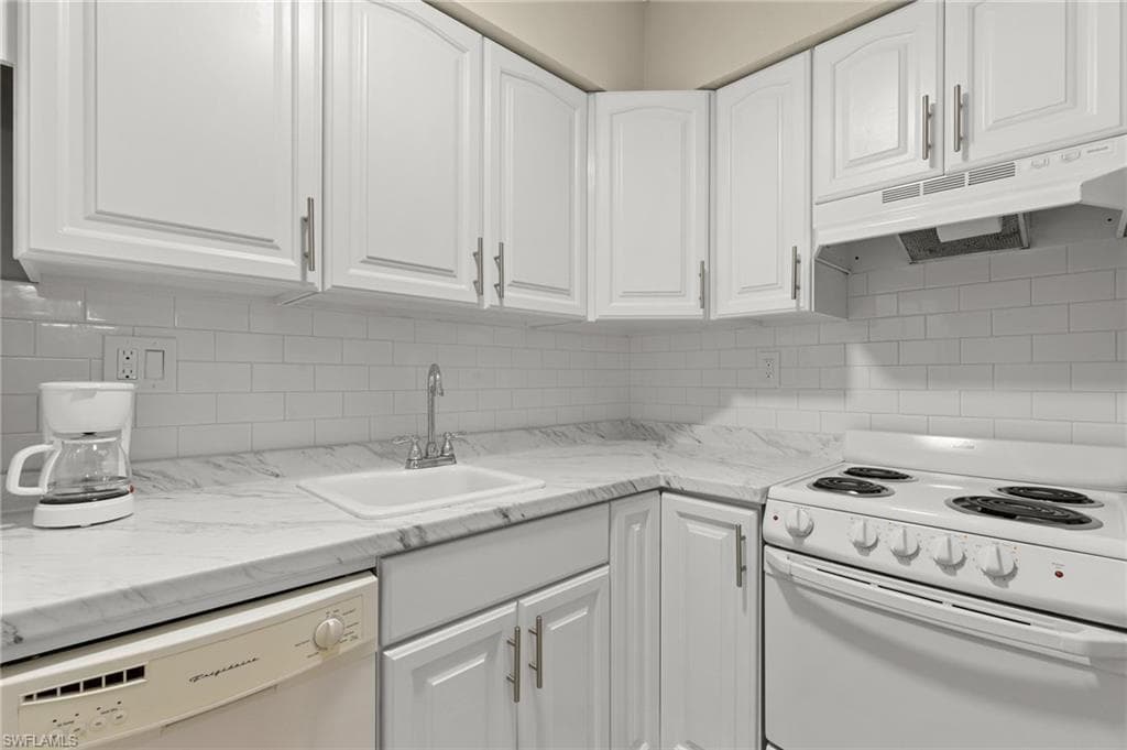 167 Collier Blvd D5, Marco Island, FL 34145-8