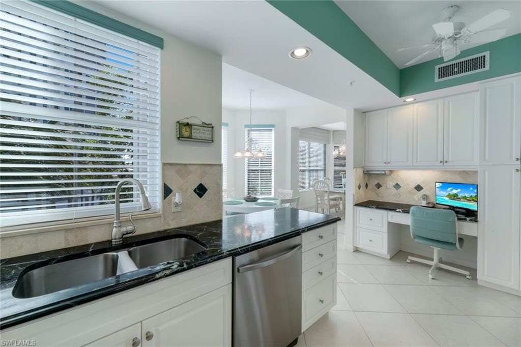 315 Dunes Blvd 201, Naples, FL 34110-14