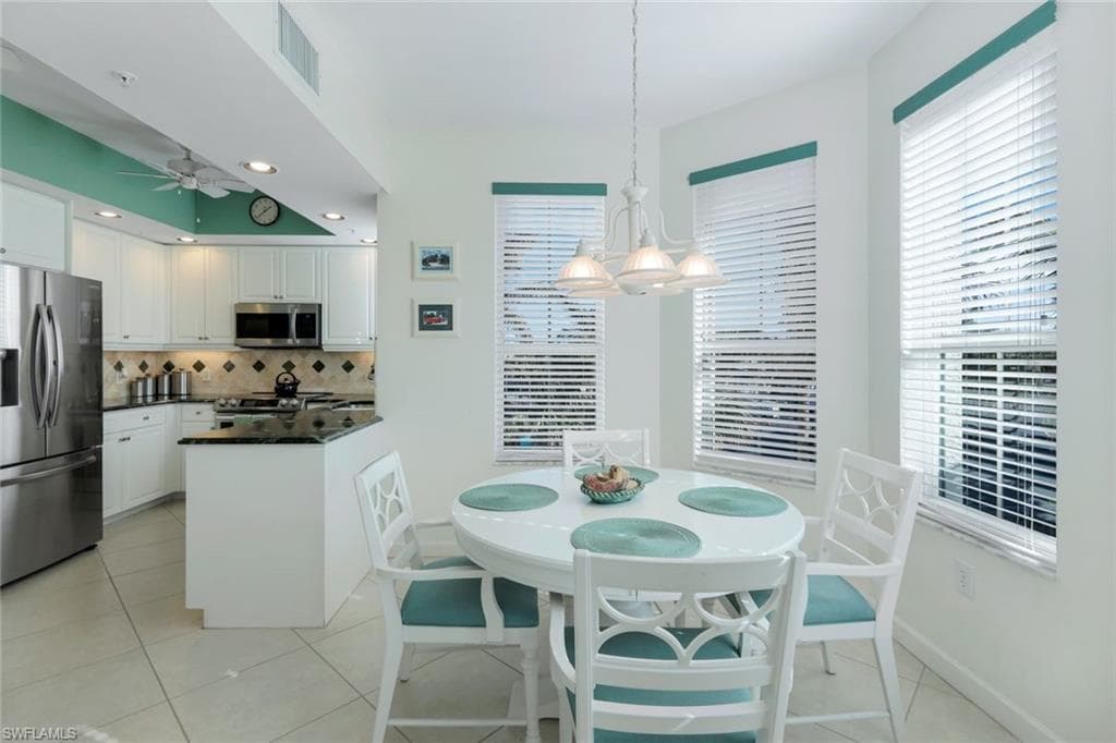 315 Dunes Blvd 201, Naples, FL 34110-16