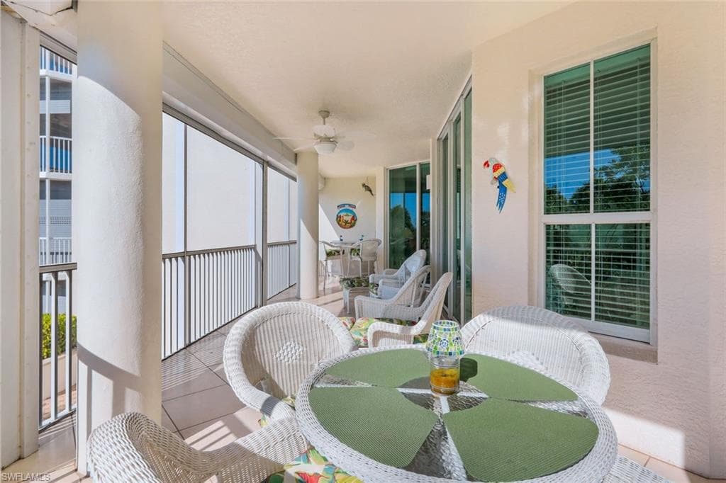 315 Dunes Blvd 201, Naples, FL 34110-30