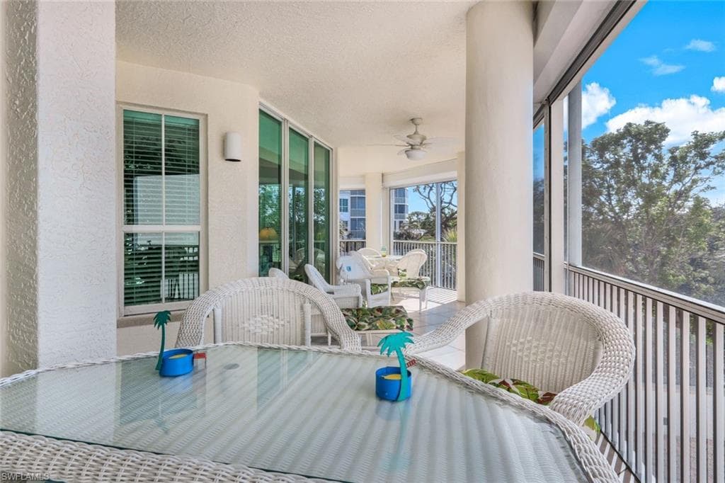 315 Dunes Blvd 201, Naples, FL 34110-33