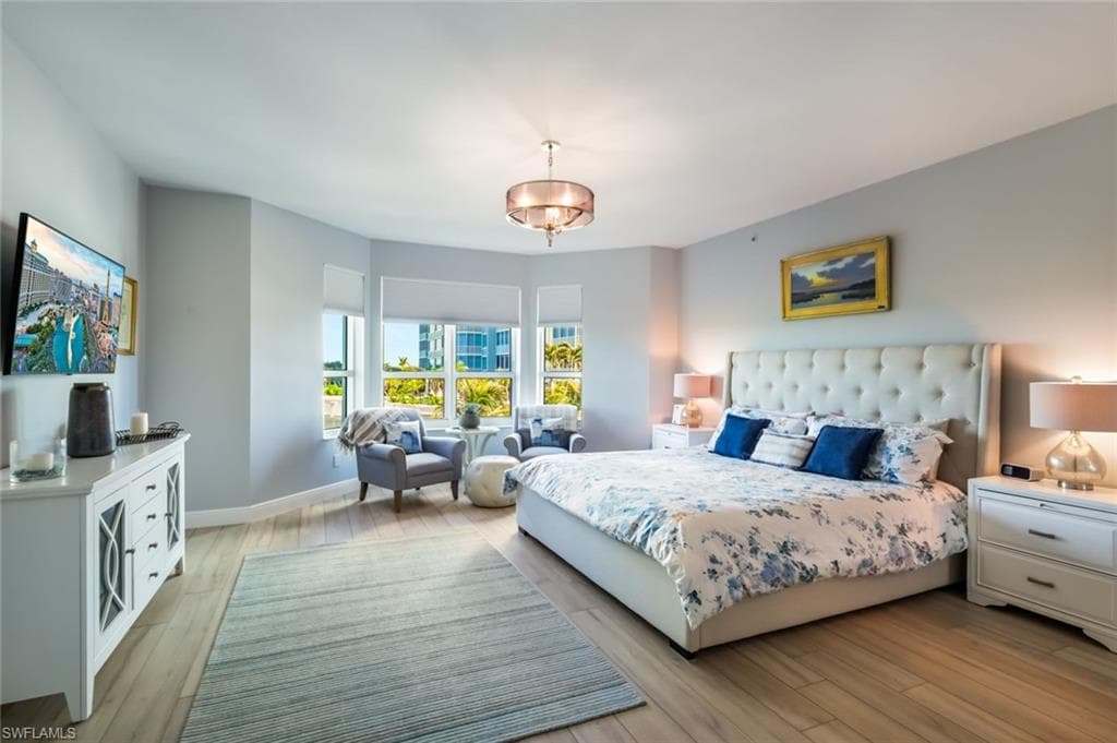 285 Grande Way 406, Naples, FL 34110-20