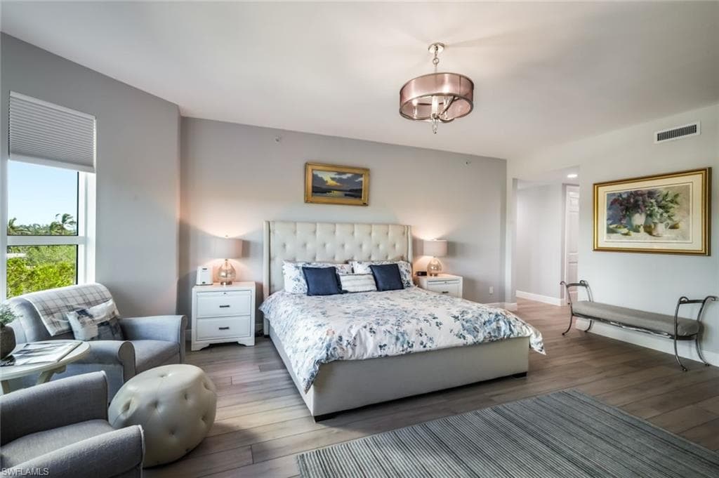 285 Grande Way 406, Naples, FL 34110-21