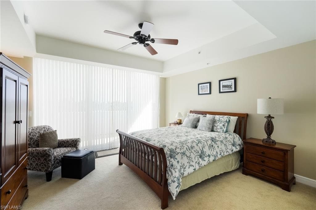 285 Grande Way 406, Naples, FL 34110-27