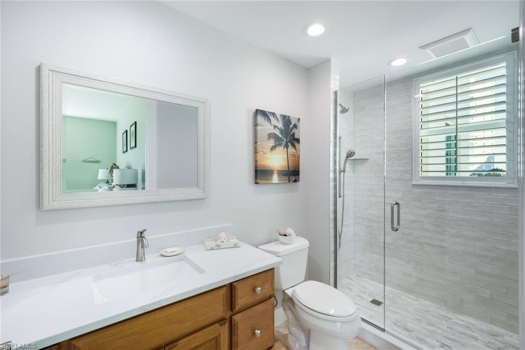 285 Grande Way 406, Naples, FL 34110-33