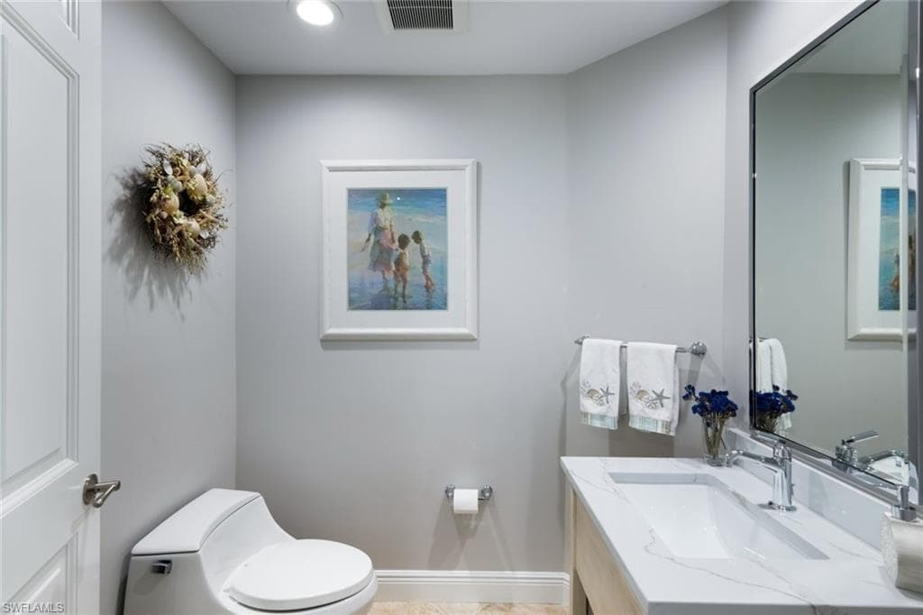 285 Grande Way 406, Naples, FL 34110-34
