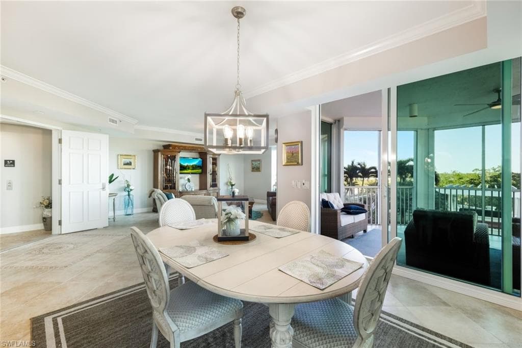 285 Grande Way 406, Naples, FL 34110-8