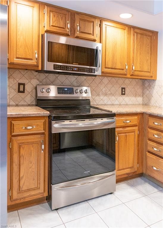 552 Augusta Blvd, Naples, FL 34113-12