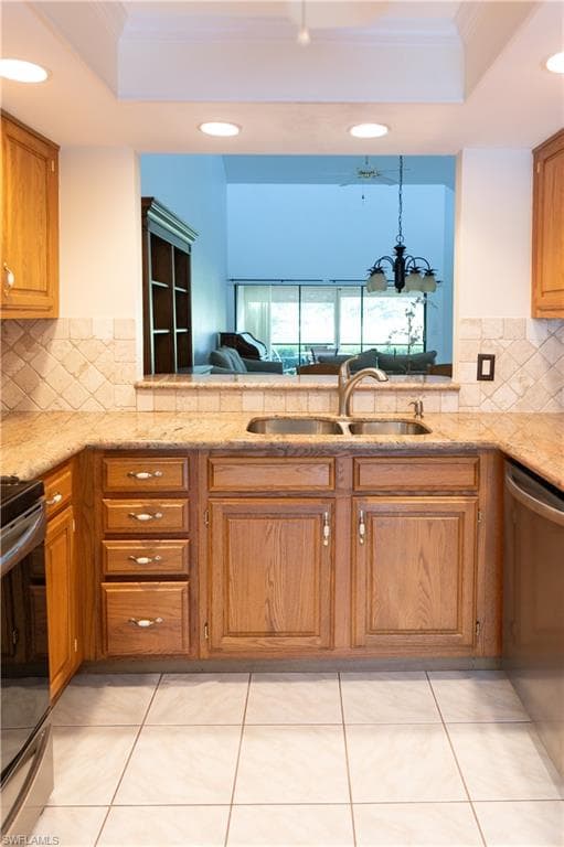 552 Augusta Blvd, Naples, FL 34113-16