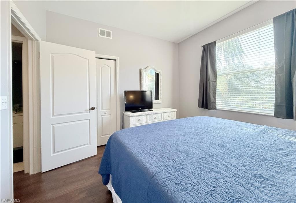 8555 Naples Heritage Dr 238, Naples, FL 34112-17
