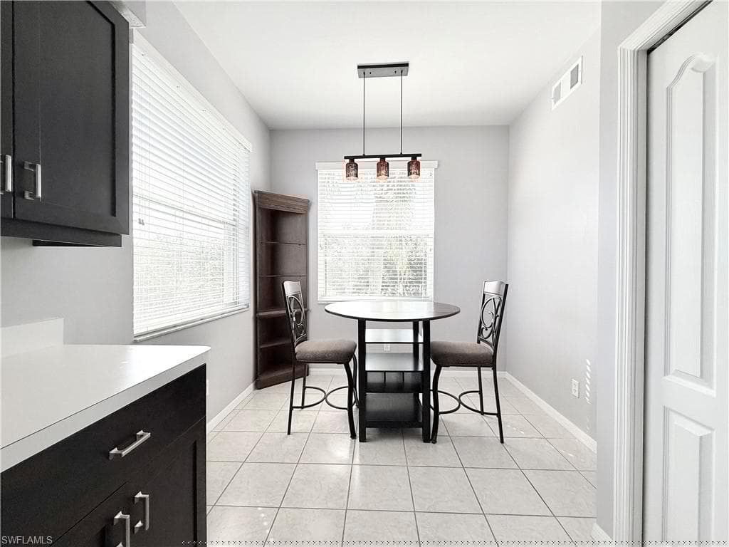 8555 Naples Heritage Dr 238, Naples, FL 34112-8
