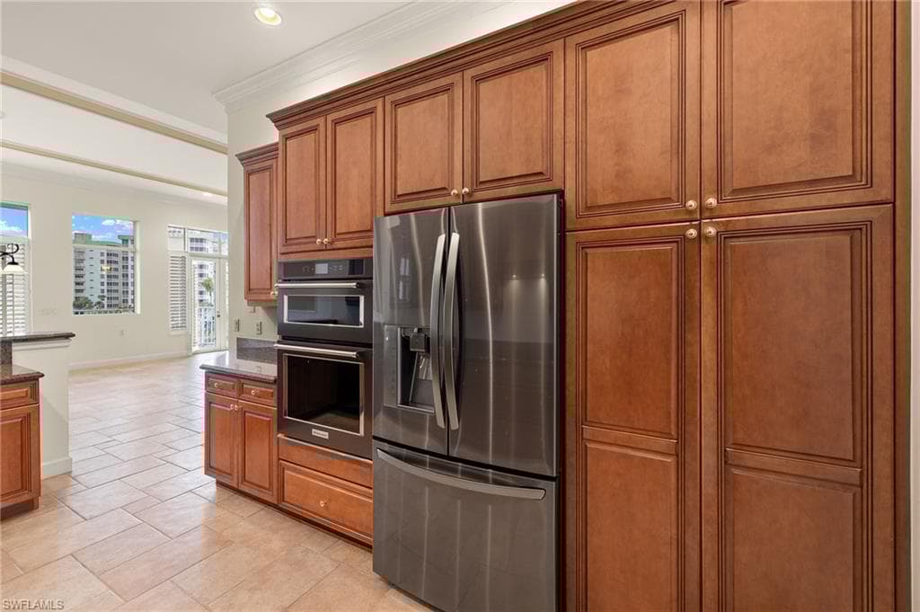 109 Barefoot Cir 22, Bonita Springs, FL 34134-9