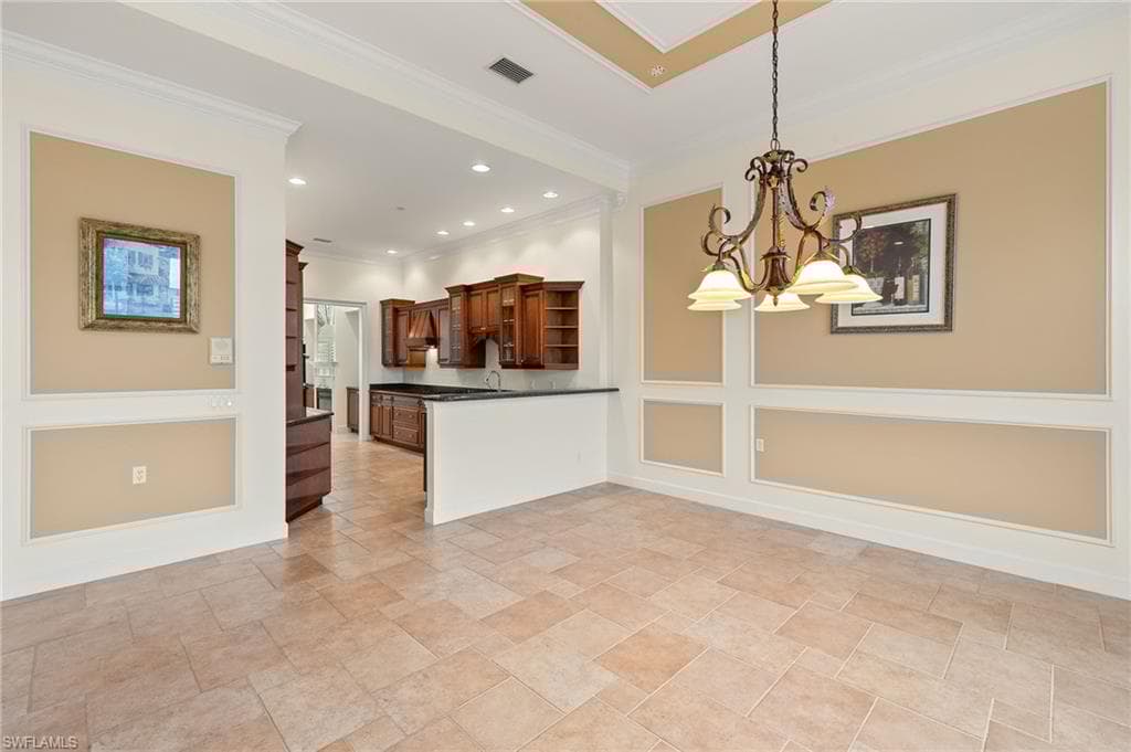 109 Barefoot Cir 22, Bonita Springs, FL 34134-13