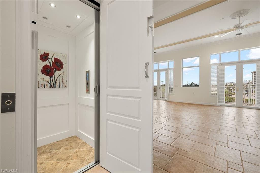 109 Barefoot Cir 22, Bonita Springs, FL 34134-15