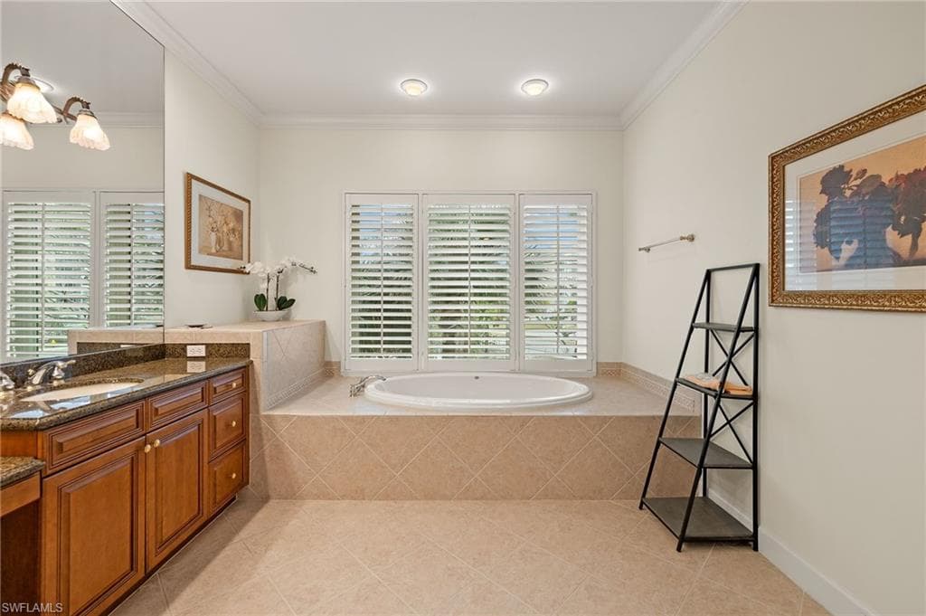 109 Barefoot Cir 22, Bonita Springs, FL 34134-21