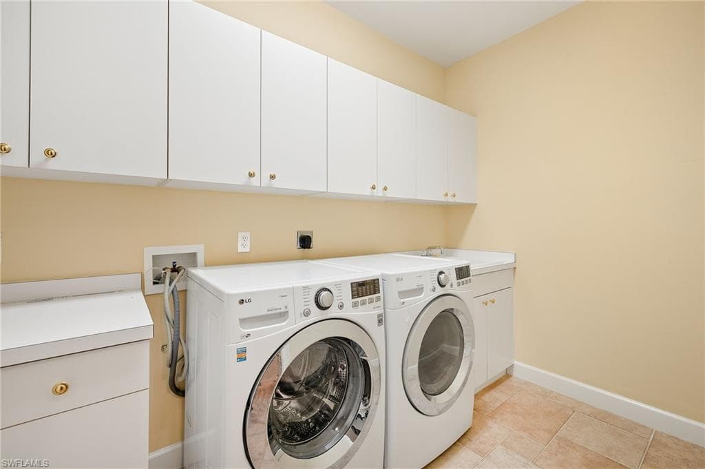 109 Barefoot Cir 22, Bonita Springs, FL 34134-26