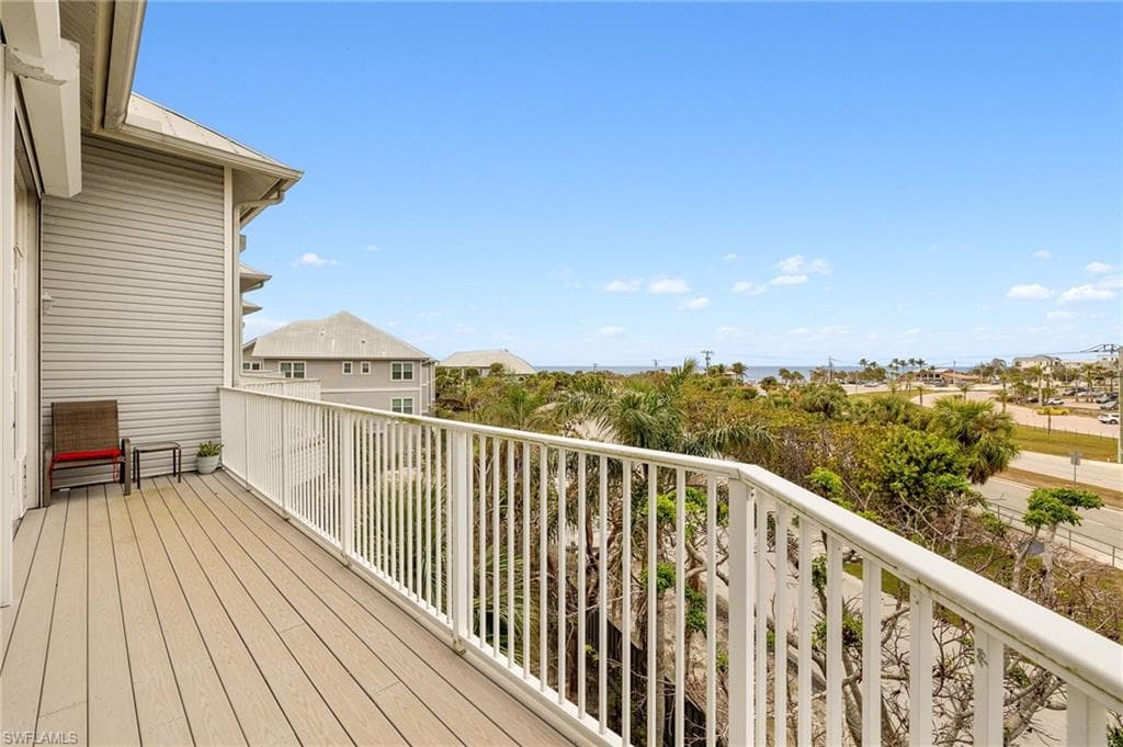 109 Barefoot Cir 22, Bonita Springs, FL 34134-33