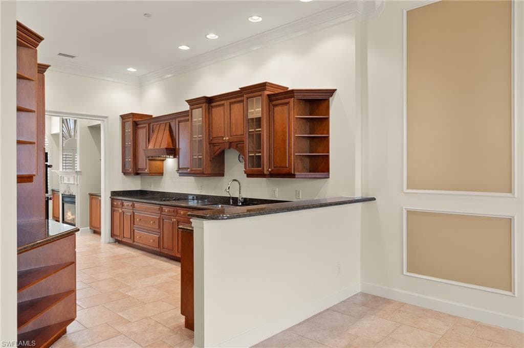 109 Barefoot Cir 22, Bonita Springs, FL 34134-7