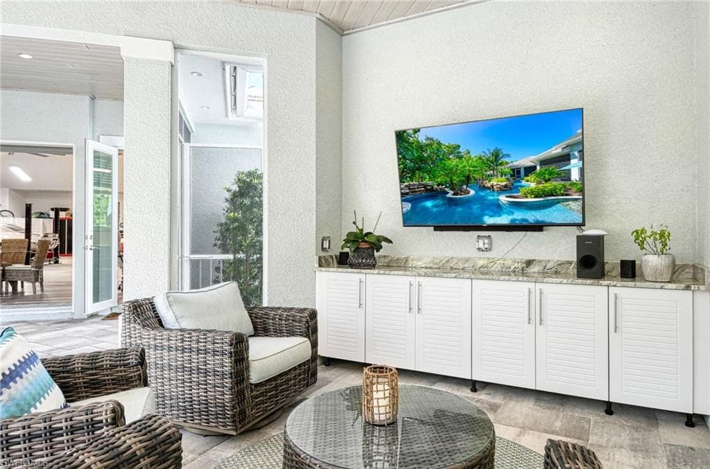 811 Newell Ter, Marco Island, FL 34145-36