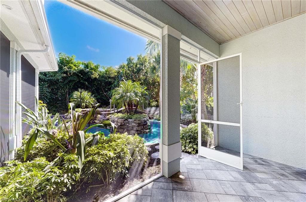 811 Newell Ter, Marco Island, FL 34145-38